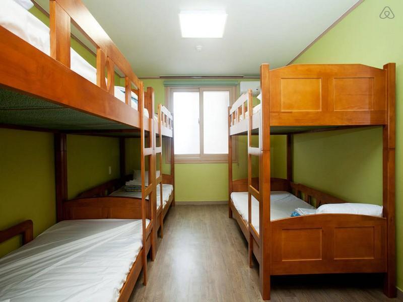 ยูแอนด์ไอ เกสท์เฮาส์ Hotel เมืองเชจู ภายนอก รูปภาพ